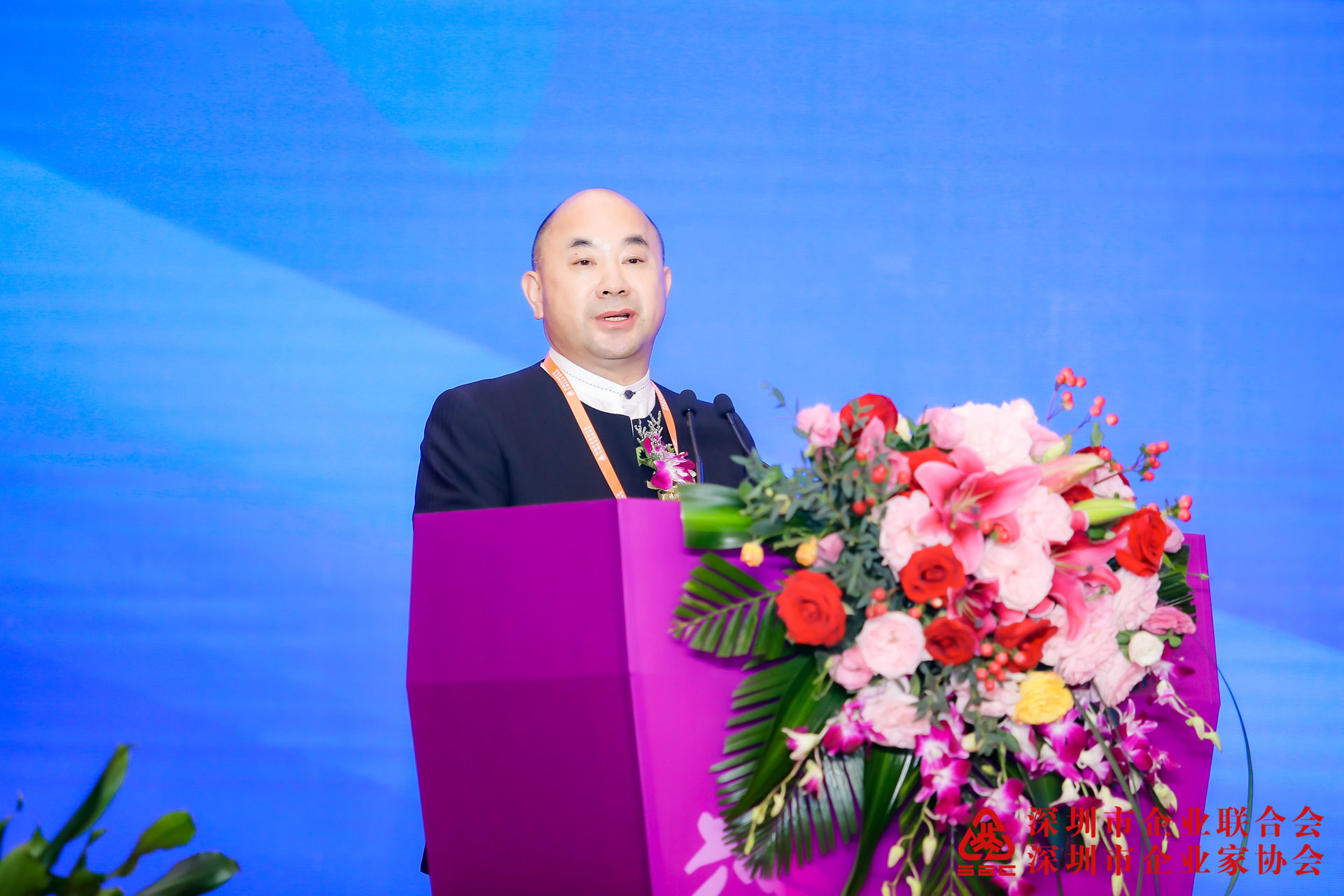 2021丽江500强暨百名行业领武士物授牌盛典在丽江隆沉进行