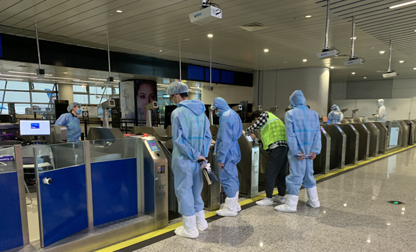 抗击疫情，，，，，，888官网的那些最美逆行者