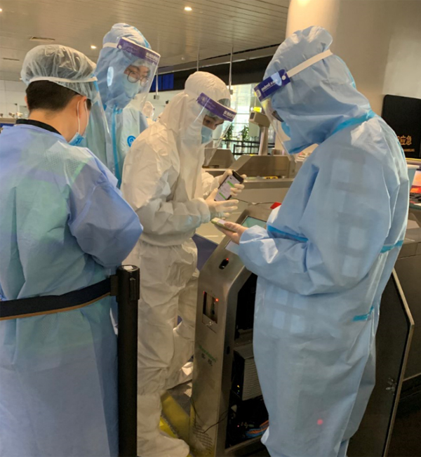 抗击疫情，，，，，，888官网的那些最美逆行者