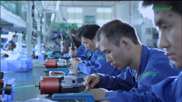 路一声问候，，，，，，，，送一份祝福！