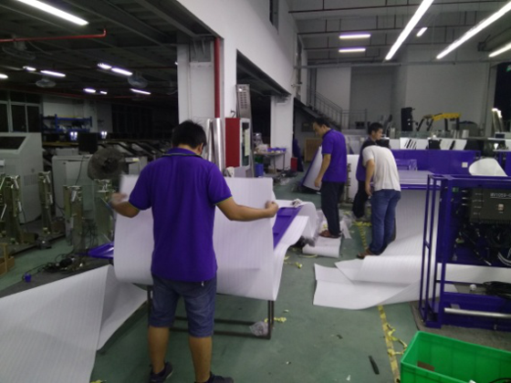 抢建遭台风沉创的九洲港口岸，，，，，888官网科技义不容辞！