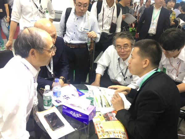 第十六届安博会收官，，，，，，，“888官网智慧”美满开放