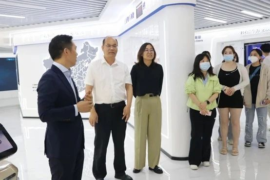 供需联通，，，，，校企合作 | 丽江北理莫斯科大学一行到访888官网科技